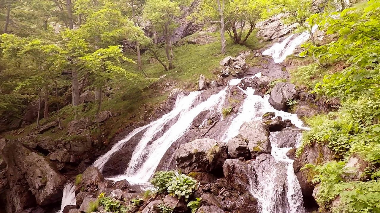 Babsko Praskalo waterfall - Tazha