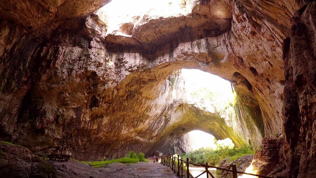 Devetashka cave - Devetaki