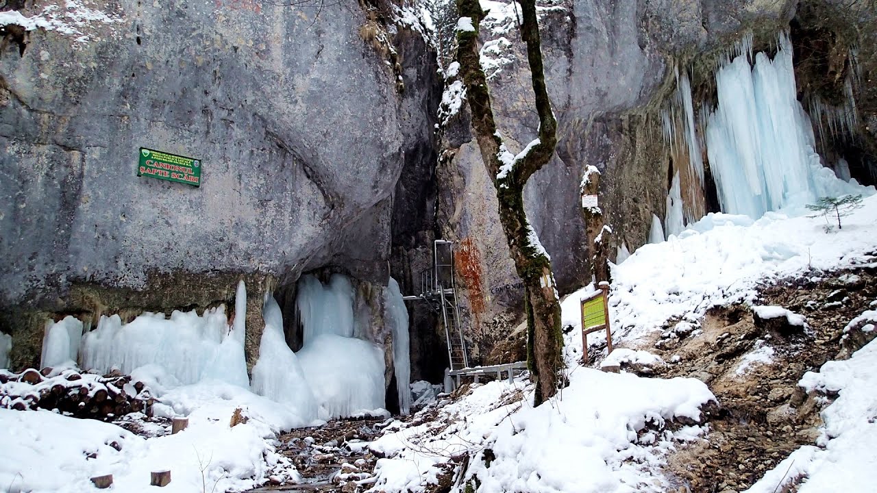 Seven Ladder Canyon in Winter - Piatra Mare Mountain - video